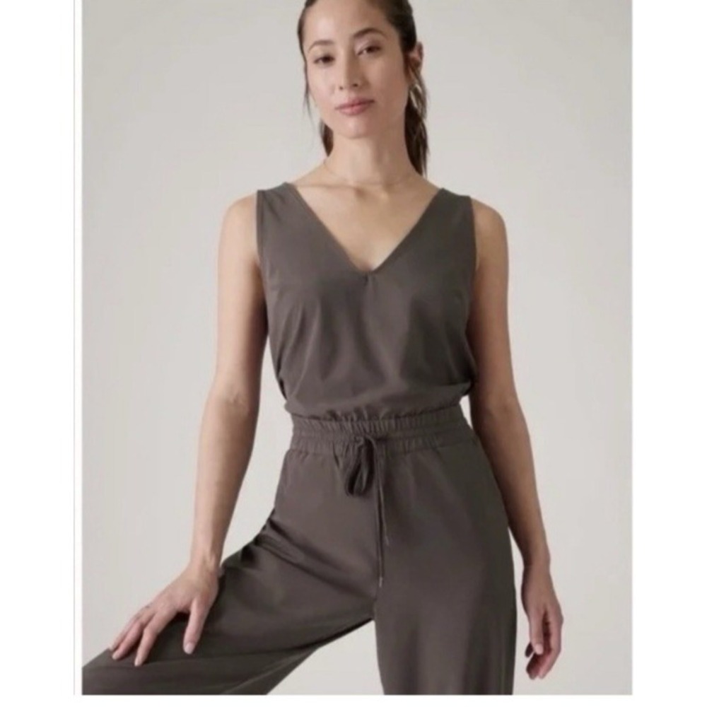 Athleta Avenue‎ Lightweight Jumpsuit Plus Sz 3X Grey Stretch Pockets Flawed